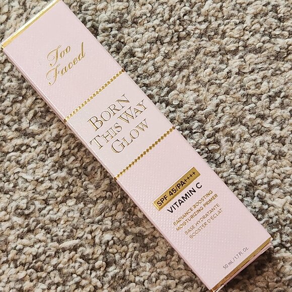 Too Faced: Born This Way Glow Primer: Vitamin C & SPF 45 *discontinued* - Picture 2 of 2